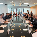Gobierno posterga cumbre con gobernadores en medio de crecientes tensiones por fondos y obras