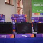 La Provincia fortalece la alfabetización con recursos tecnológicos en escuelas primarias