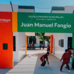 Aniversario y fortalecimiento educativo en la Escuela Municipal Juan Manuel Fangio