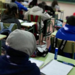 La Rioja: escuelas flexibilizan horarios por frío extremo