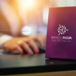 Banco Rioja evalúa una tasa del 29% para refinanciar deudas con tarjetas de crédito